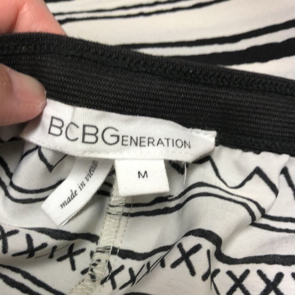 BCBGeneration fun patterned pants. Size M. Worn once! - Picture 5 of 7